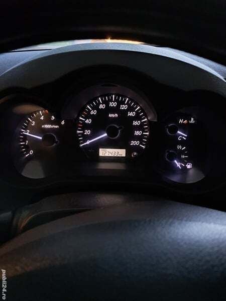 Utilizat 2012 Toyota HiLux Pickup | 21.000 EUR (Preț OK) - Imagine 1/4