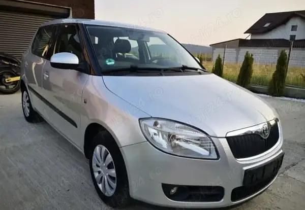 Second-hand Skoda Fabia 60 CP (44 kW) 2008 Argintiu Hatchback