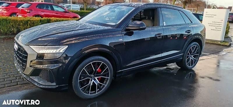 Negru Utilizat 2018 Audi Q8 Premium SUV | 43.900 EUR (Scump) - Imagine 1/4
