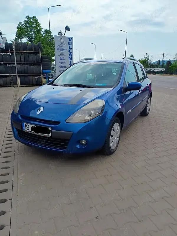 Albastru Utilizat 2011 Renault Clio Monovolum | 3.200 EUR - Imagine 1/4