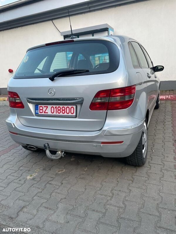 Gri Utilizat 2006 Mercedes B200 Monovolum | 1.800 EUR (Super Preț) - Imagine 1/4