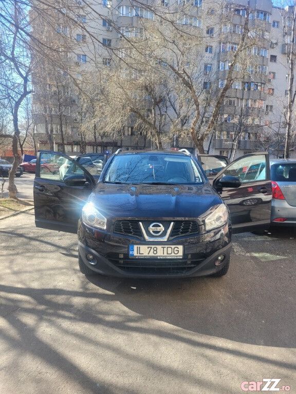 Negru Utilizat 2011 Nissan Qashqai SUV | 6.500 EUR (Preț bun) - Imagine 1/4