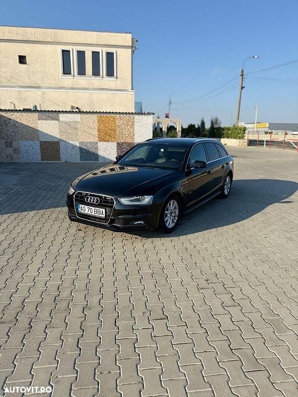 Culoarenegru Utilizat 2015 Audi A4 S-Line Break | 11.250 EUR (Preț OK) - Imagine 1/2