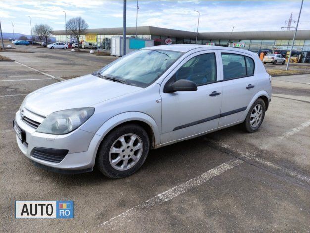 Second-hand Opel Astra 101 CP (74 kW) 2004 Gri Hatchback