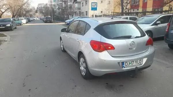 Second-hand Opel Astra 116 CP (85 kW) 2010 Hatchback
