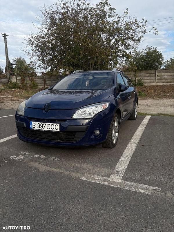 Culoarealbastru Utilizat 2010 Renault Mégane GrandTour Break | 3.200 EUR (Preț OK) - Imagine 1/4