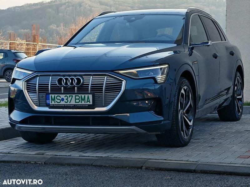 Second-hand Audi e-tron Advanced 300 kW (408 CP) 2021 Culoarealbastru SUV