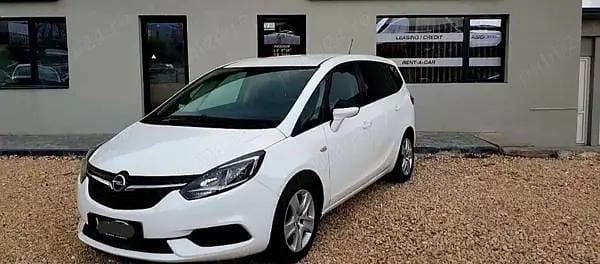 Alb Utilizat 2017 Opel Zafira Tourer Monovolum | 8.700 EUR - Imagine 1/4