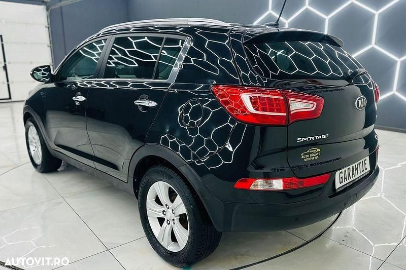 Second-hand Kia Sportage Spirit 115 CP (84 kW) 2013 Culoarenegru SUV