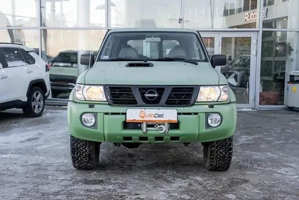 Second-hand Nissan Patrol 158 CP (116 kW) 2003 Verde SUV