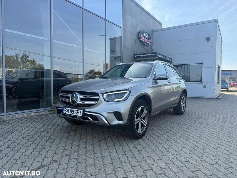 Culoarealte culori Utilizat 2020 Mercedes GLC220 SUV | 28.900 EUR (Preț OK) - Imagine 1/4