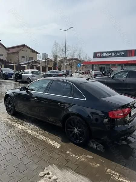 Second-hand Audi A4 S-Line 143 CP (105 kW) 2012 Berlinǎ