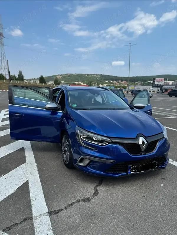 Utilizat 2017 Renault Mégane GrandTour Bose Edition Break | 14.000 EUR (Scump) - Imagine 1/4