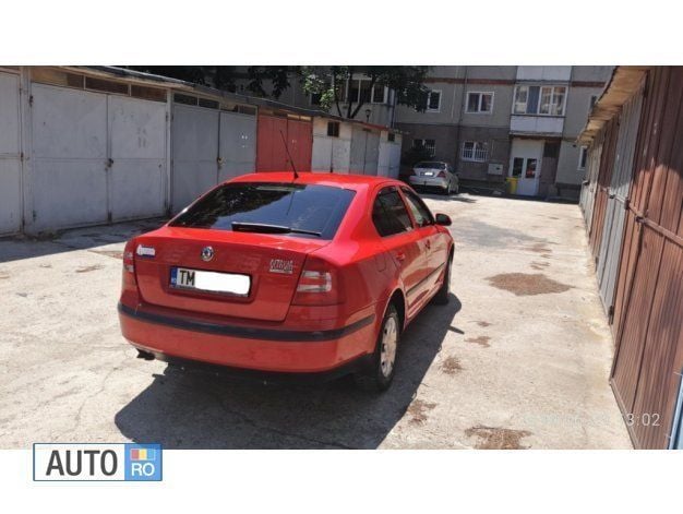 Second-hand Skoda Octavia 105 CP (77 kW) 2006 Rosu Hatchback