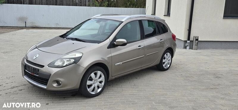 Bej Utilizat 2009 Renault Clio GrandTour Luxe Break | 2.890 EUR - Imagine 1/4