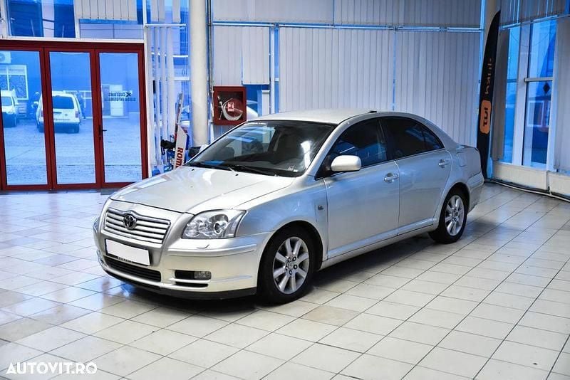 Culoarebej Utilizat 2005 Toyota Avensis Executive Berlinǎ | 1.890 EUR (Preț OK) - Imagine 1/4