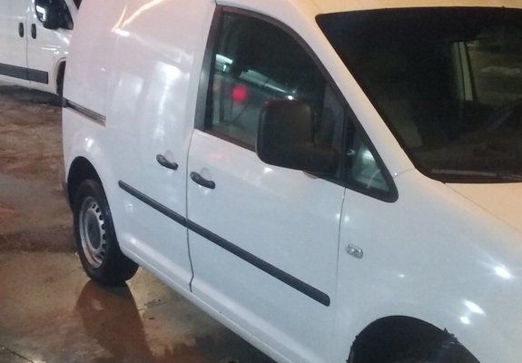 Second-hand VW Caddy 100 CP (73 kW) 2007 Alb Monovolum