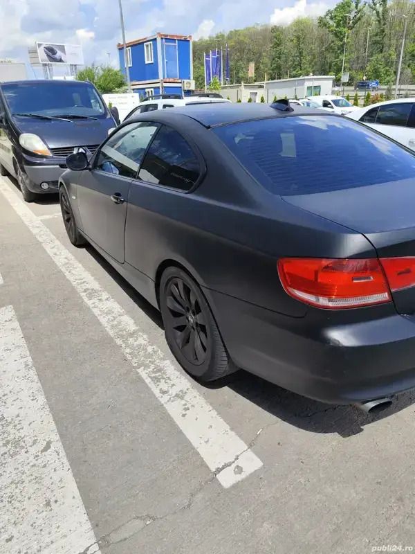 Utilizat 2010 BMW 320 Coupe | 5.000 EUR (Super Preț) - Imagine 1/4