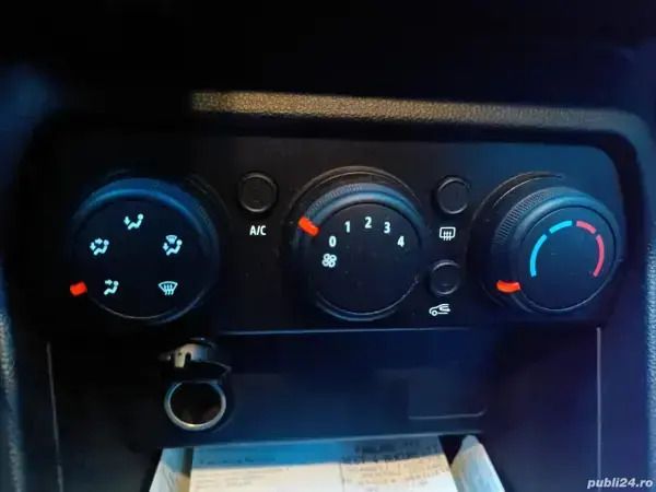 Second-hand Dacia Logan 100 CP (73 kW) 2021 Alb Berlinǎ