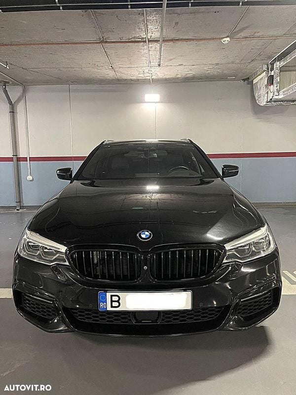 Culoarenegru Utilizat 2018 BMW 540 Break | 23.000 EUR (Preț bun) - Imagine 1/4