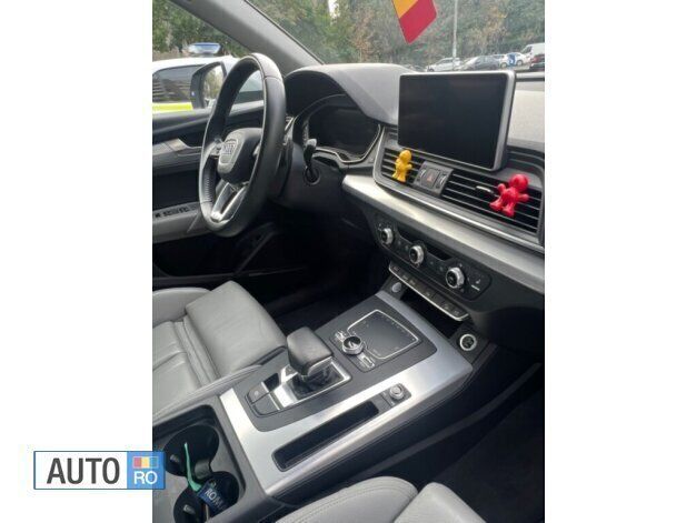 Second-hand Audi Q5 Premium 160 CP (117 kW) 2017 Gri SUV