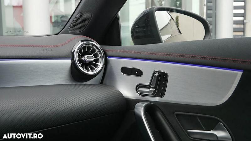 Second-hand Mercedes CLA200 AMG line 163 CP (119 kW) 2020 Culoarenegru Berlinǎ