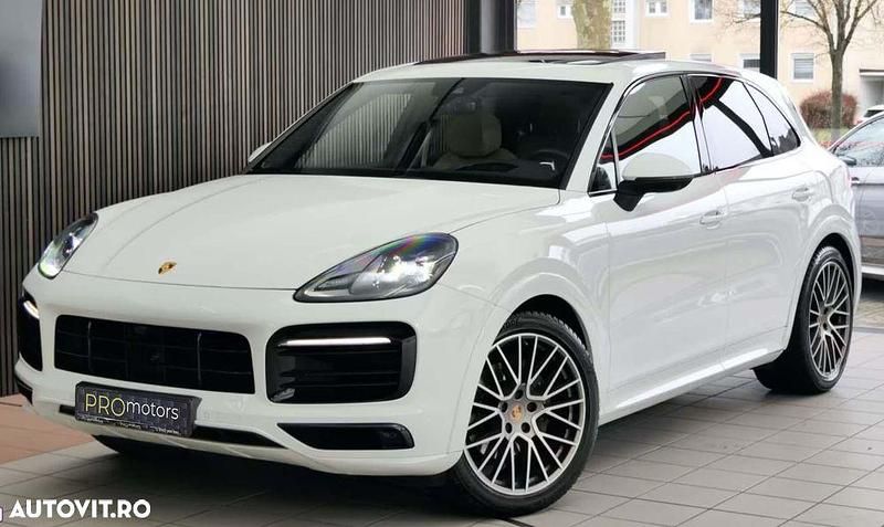 Second-hand Porsche Cayenne Platinum Edition 340 CP (250 kW) 2022 Culoarealb SUV