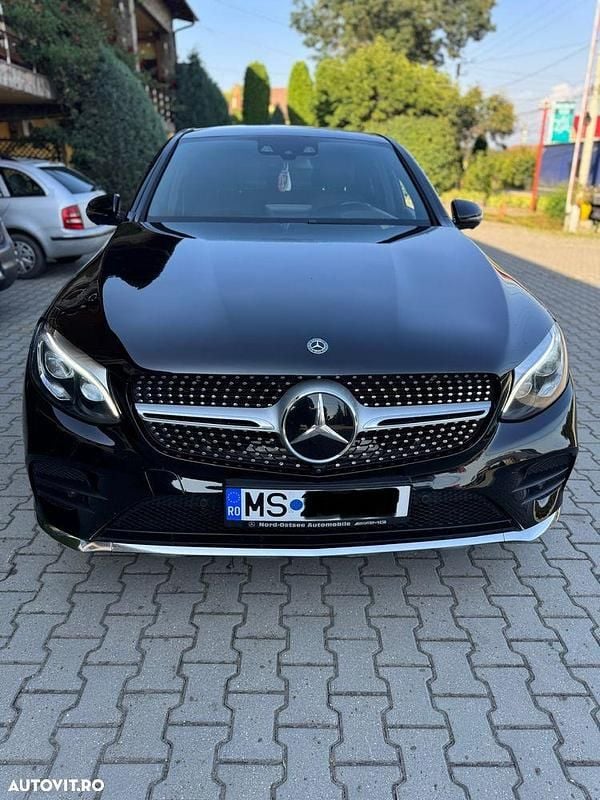 Culoarenegru Utilizat 2019 Mercedes GLC250 AMG line Coupe | 33.800 EUR (Preț OK) - Imagine 1/4