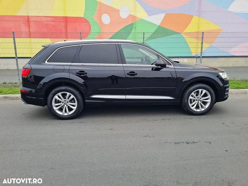 Second-hand Audi Q7 Comfort 272 CP (200 kW) 2016 Negru SUV