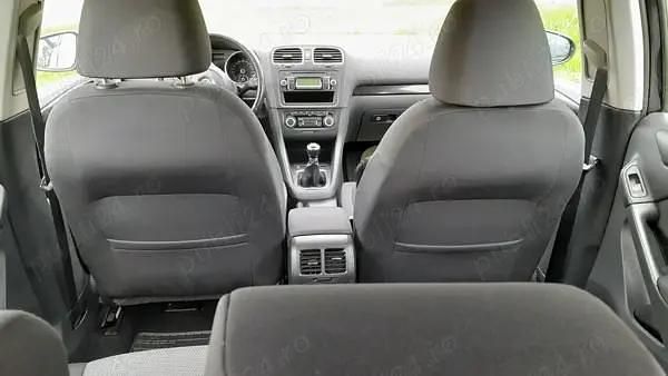 Utilizat 2010 VW Golf VI Berlinǎ | 4.500 EUR (Preț OK) - Imagine 1/4