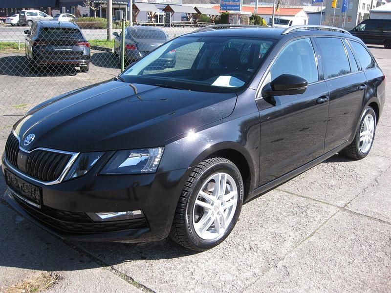 Utilizat 2020 Skoda Octavia Break | 17.536 EUR (Preț OK) - Imagine 1/1