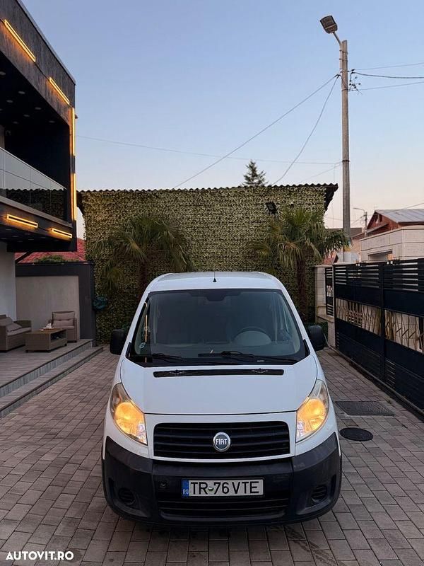 Culoarealb Utilizat 2008 Fiat Scudo Monovolum | 3.390 EUR - Imagine 1/4