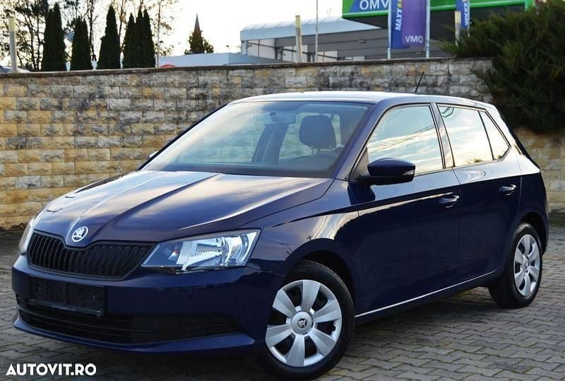 Culoarealbastru Utilizat 2015 Skoda Fabia Hatchback | 4.699 EUR (Preț bun) - Imagine 1/4