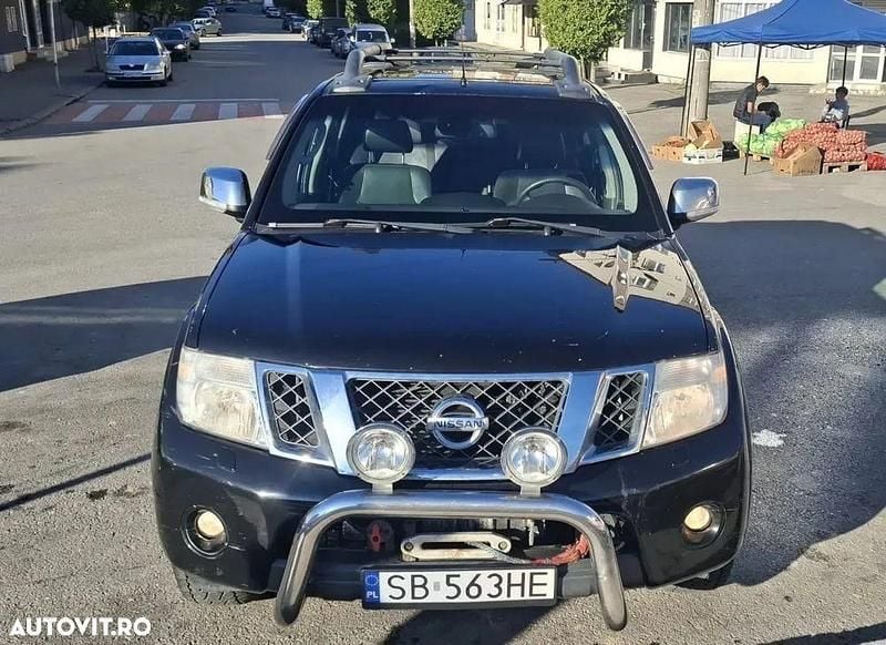 Second-hand Nissan Navara SE 190 CP (139 kW) 2012 Culoarenegru Pickup