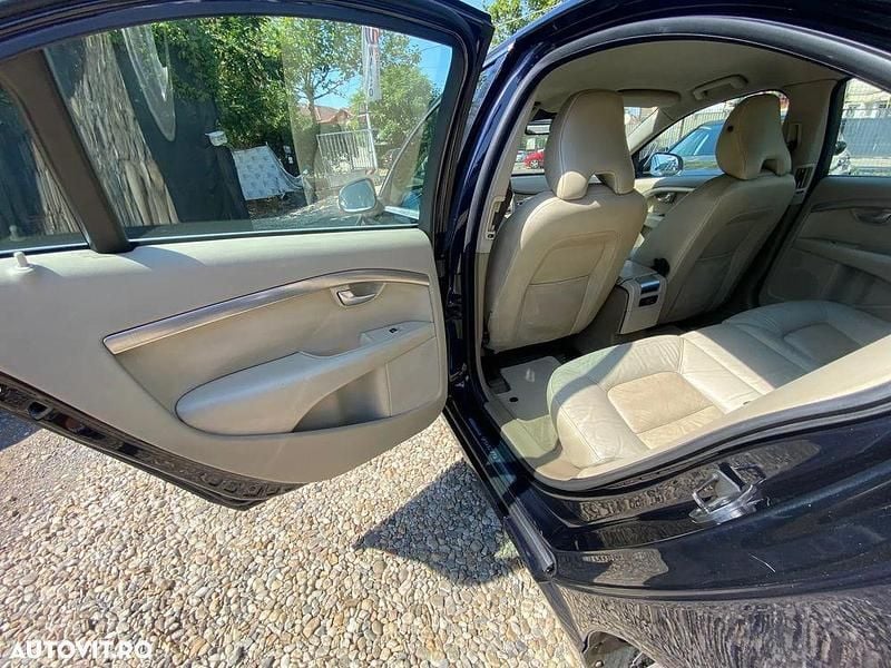 Second-hand Volvo S80 Summum 185 CP (136 kW) 2007 Culoarealbastru Berlinǎ