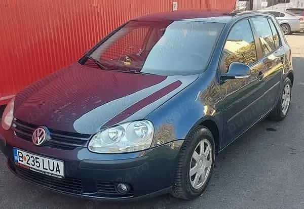 Utilizat 2008 VW Golf V Hatchback | 2.950 EUR (Preț OK) - Imagine 1/4
