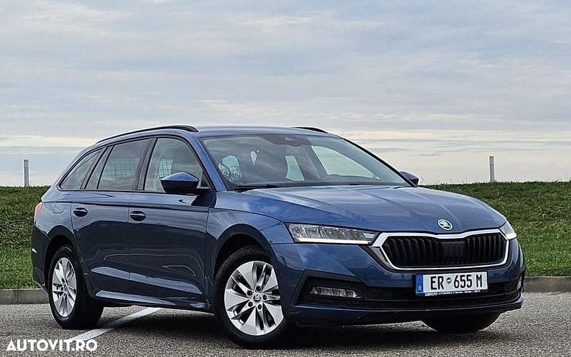 Culoarealbastru Second-hand 2021 Skoda Octavia Style Break | 13.200 EUR (Super Preț) - Imagine 1/4