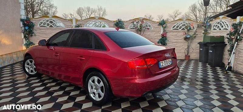 Second-hand Audi A4 Ambiente 136 CP (100 kW) 2009 Culoarerosu Berlinǎ