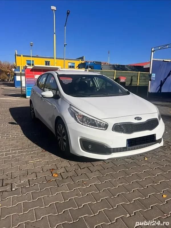 Utilizat 2016 Kia Ceed Hatchback | 8.200 EUR (Super Preț) - Imagine 1/4
