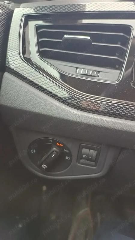 Second-hand VW Taigo 110 CP (80 kW) 2023 Albastru SUV