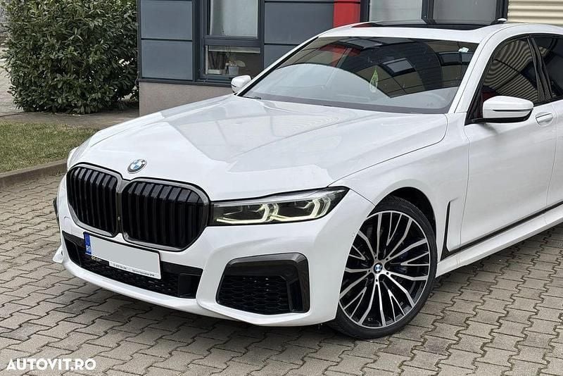 Second-hand BMW 740L Comfort Edition 340 CP (250 kW) 2019 Culoarealb Berlinǎ