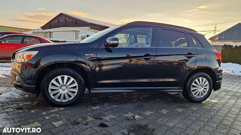 Culoarenegru Second-hand 2012 Mitsubishi ASX Intense SUV | 4.800 EUR (Preț bun) - Imagine 1/4