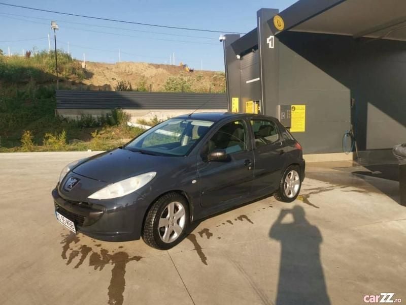 Second-hand Peugeot 206+ 2011 Hatchback