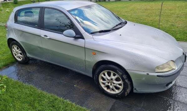 Utilizat 2002 Alfa Romeo 147 Hatchback | 400 EUR - Imagine 1/4