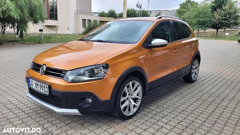 Culoarealte culori Utilizat 2015 VW Polo Cross Hatchback | 7.990 EUR - Imagine 1/4