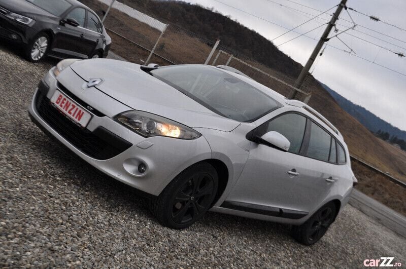 Second-hand Renault Mégane III 130 CP (95 kW) 2011 Argintiu Berlinǎ