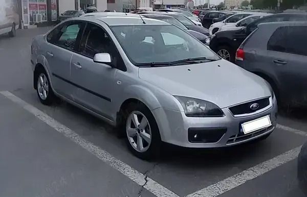 Utilizat 2005 Ford Focus Berlinǎ | 2.000 EUR (Puțin scump) - Imagine 1/4
