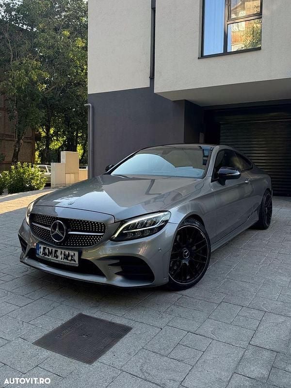 Culoarebej Utilizat 2019 Mercedes C200 Coupe | 28.490 EUR (Preț OK) - Imagine 1/4