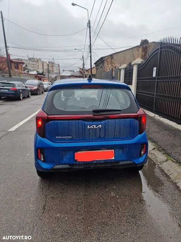 Second-hand Kia Picanto 79 CP (58 kW) 2024 Culoarealbastru Hatchback