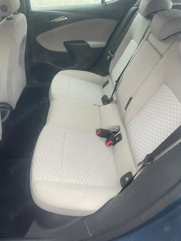 Second-hand Opel Astra 98 CP (72 kW) 2017 Hatchback